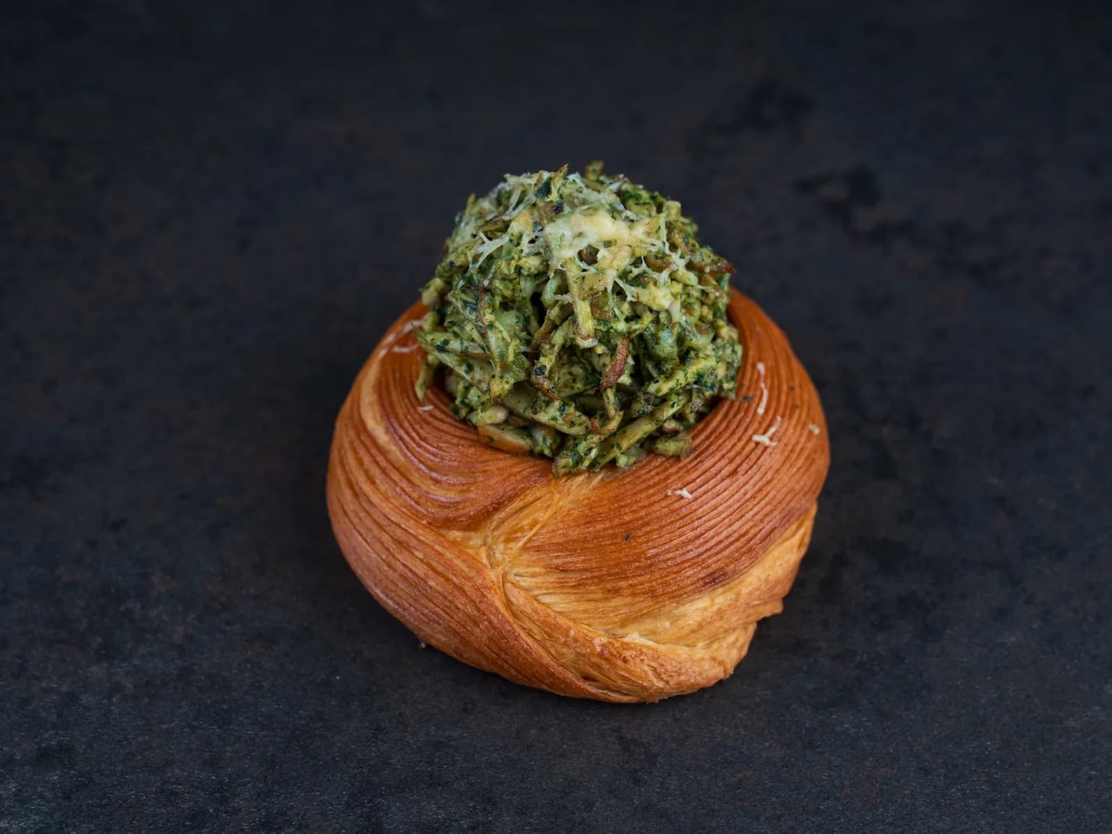 Pesto Chicken Croissant Roll